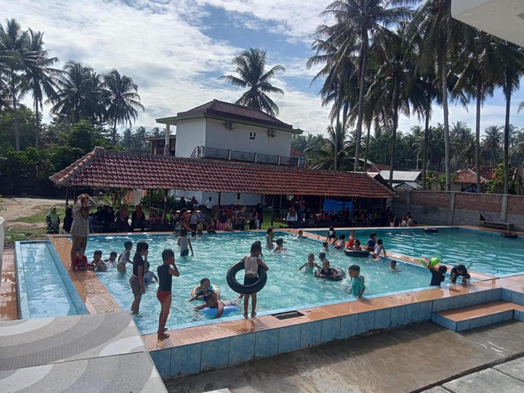 Sapu Nyapah Losmen Syariah Tanjung Setia Biha Luaran gambar